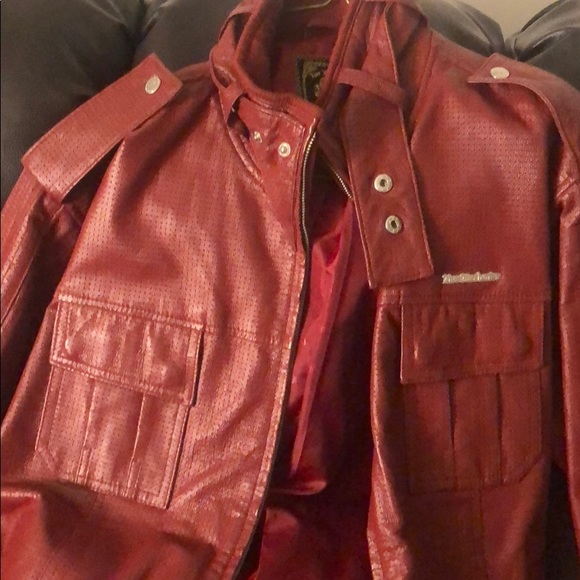 Jacket - Picture 4 of 5